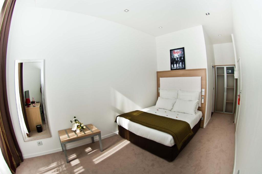 Music Hotel Марсилия Стая снимка
