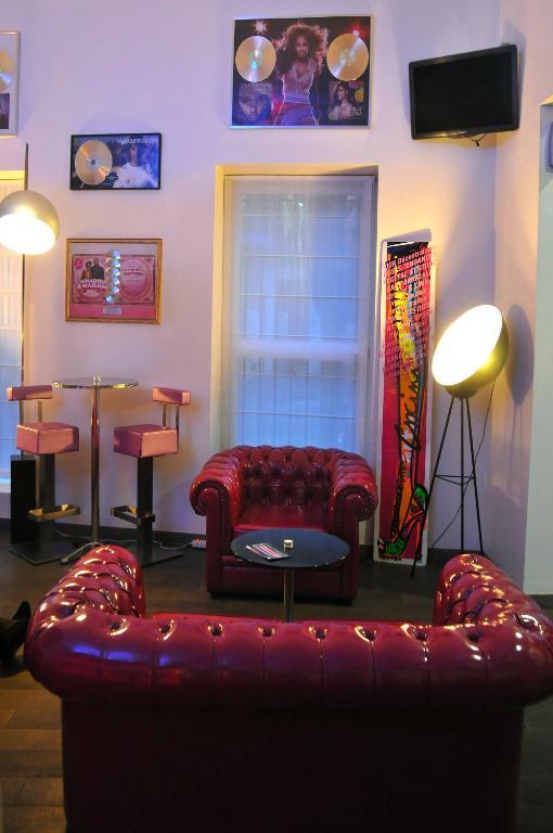 Music Hotel Марсилия Екстериор снимка