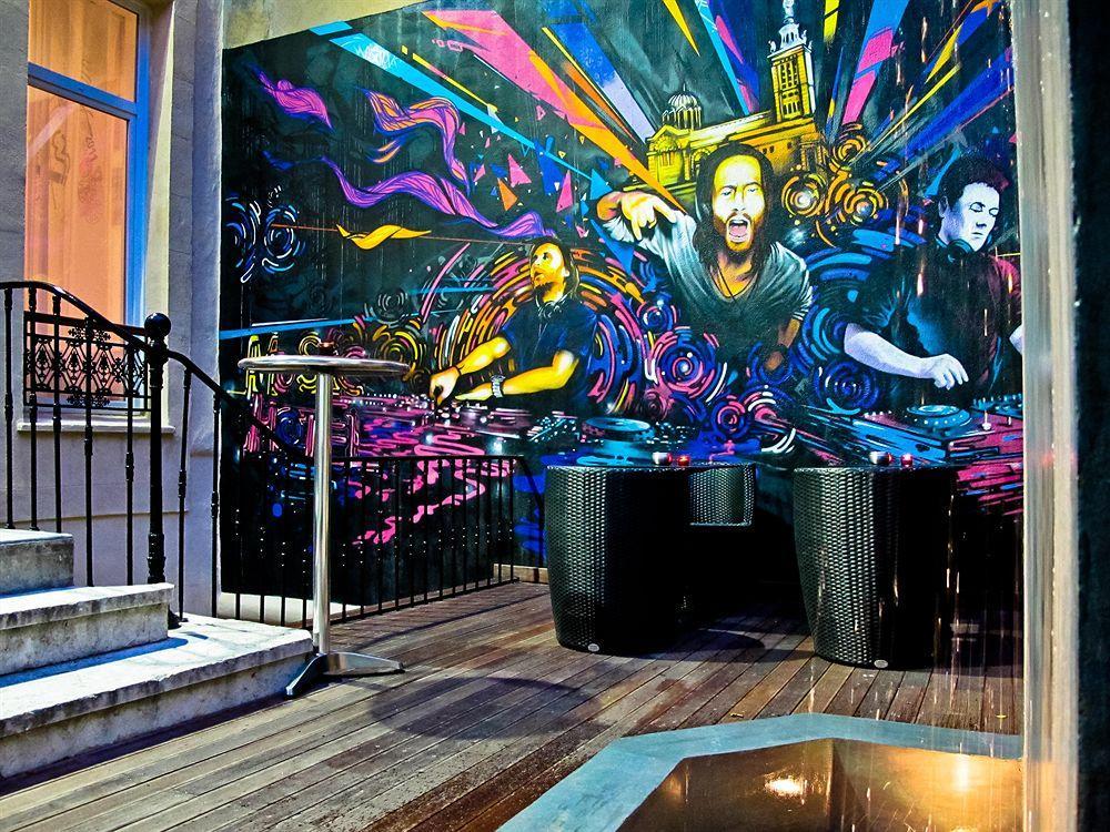 Music Hotel Марсилия Екстериор снимка
