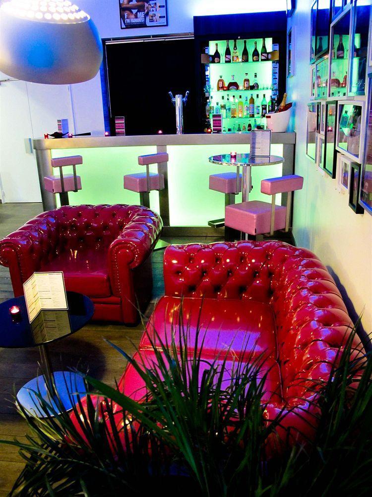 Music Hotel Марсилия Екстериор снимка