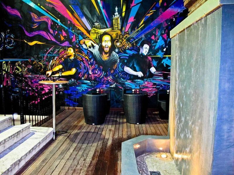 Music Hotel Марсилия Екстериор снимка